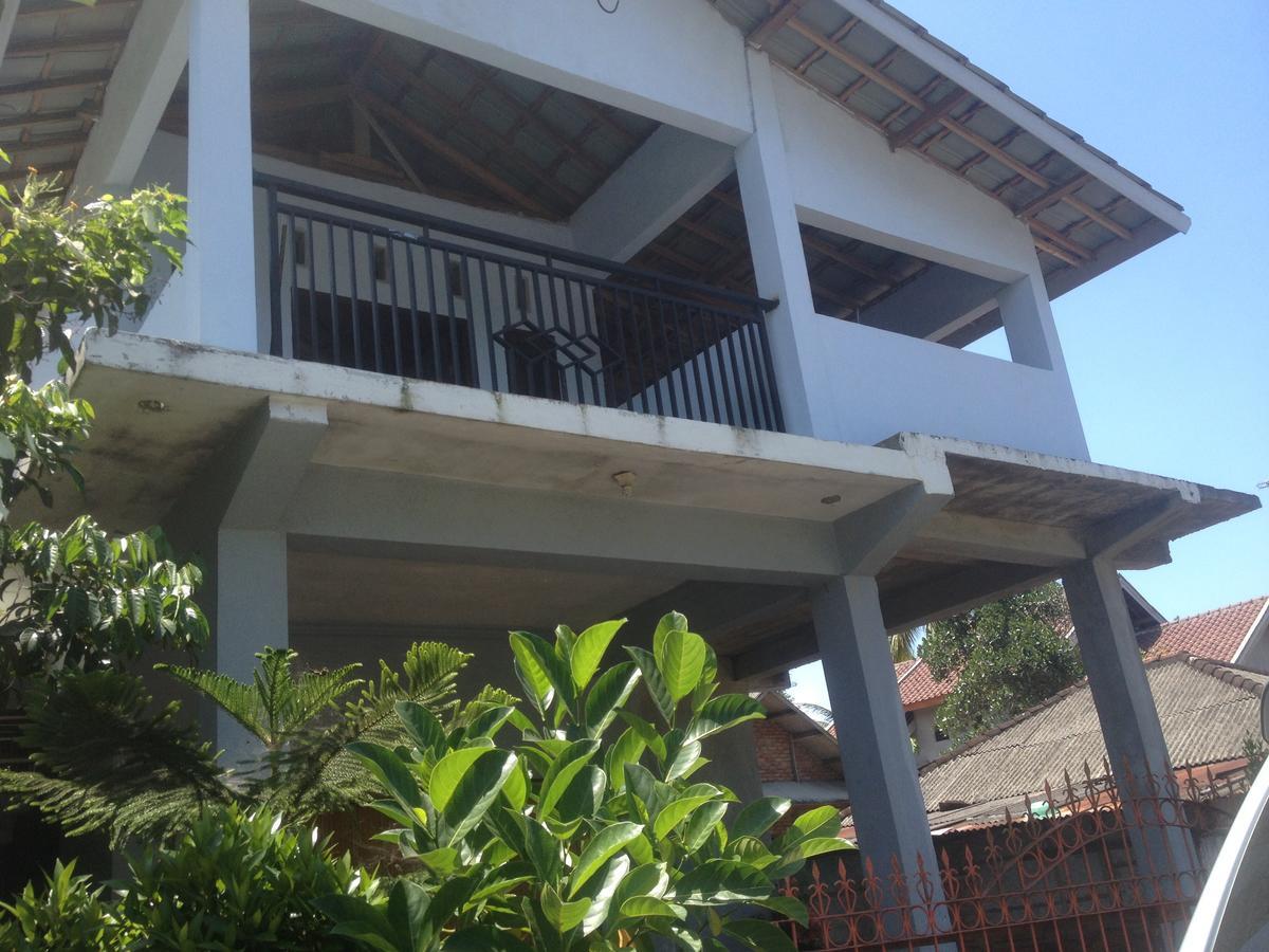 Nita Homestay Banyuwangi  Exterior photo